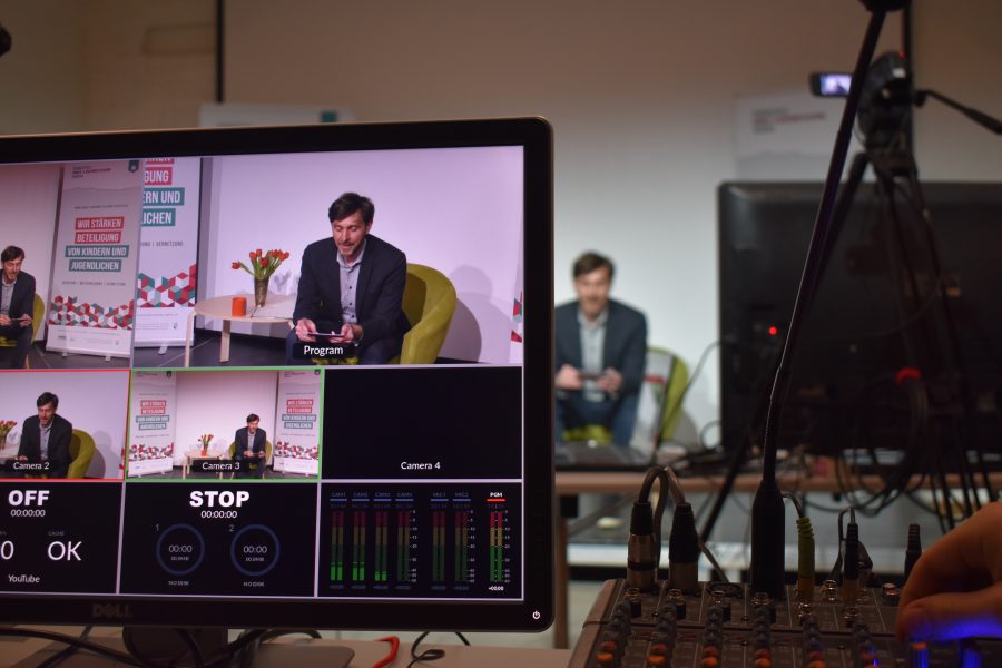 Livestream im Veranstaltungsraum der Reaktanz, Foto: Ole Hansen