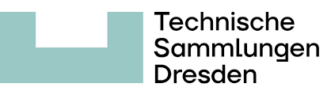 Logo mit einem stilisierten, hellblauen, rechteckigen Rahmen links und dem Schriftzug 'Technische Sammlungen Dresden' rechts daneben